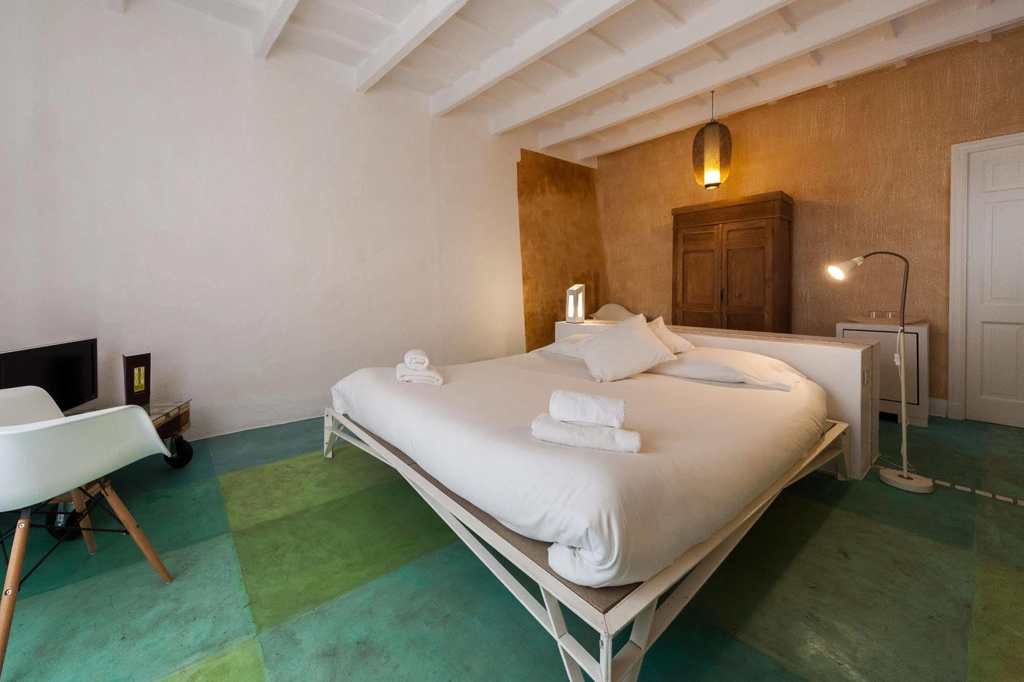 971 Hotel Con Encanto Ciutadella  Exterior photo